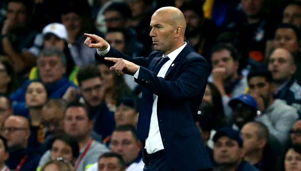 Sau khi giải nghệ Zinédine Zidane đã chuyển sang làm huấn luyện viên